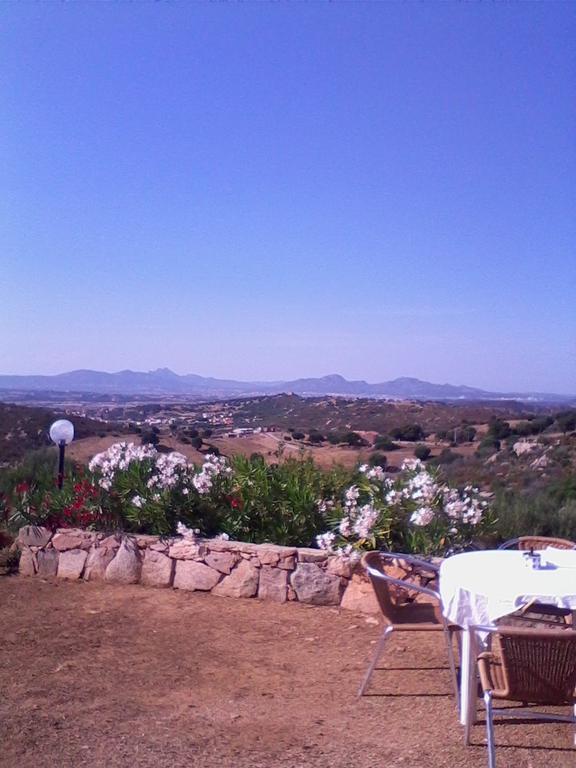 Farm Stay Gli Oleandri Loiri Porto San Paolo Zewnętrze zdjęcie