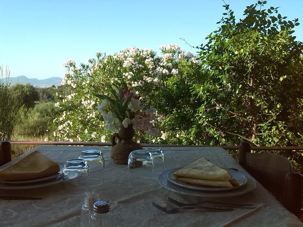 Farm Stay Gli Oleandri Loiri Porto San Paolo Zewnętrze zdjęcie