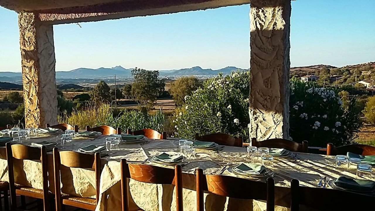 Farm Stay Gli Oleandri Loiri Porto San Paolo Zewnętrze zdjęcie